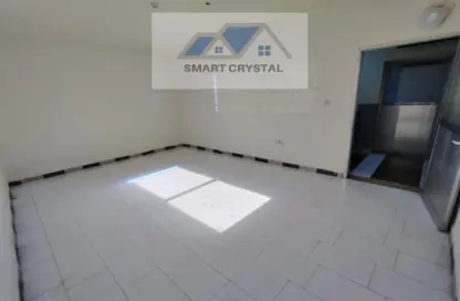 Labor Camp - Studio - 1 Bathroom for rent in Al Nahyan Camp - Abu Dhabi