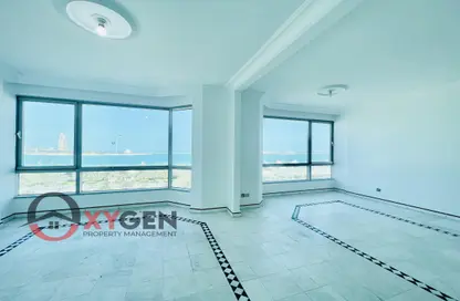 Apartment - 3 Bedrooms - 4 Bathrooms for rent in 3 Sails Tower - Corniche Road - Abu Dhabi