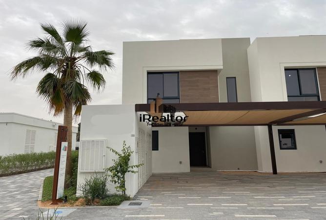 Rent in Noya 1: 3+1 bed Townhouse Brand New Unit Ready to move-in ...