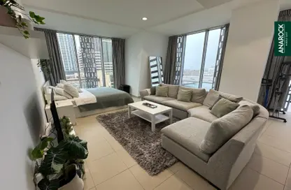 Apartment - 1 Bathroom for sale in Cayan Tower - Dubai Marina - Dubai