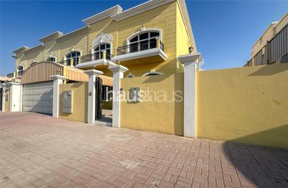 Villa - 5 Bedrooms - 5 Bathrooms for rent in Jumeirah 3 Villas - Jumeirah 3 - Jumeirah - Dubai