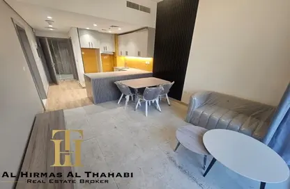 Apartment - 1 Bedroom - 2 Bathrooms for sale in The V Tower - Dubai Residence Complex - Dubai