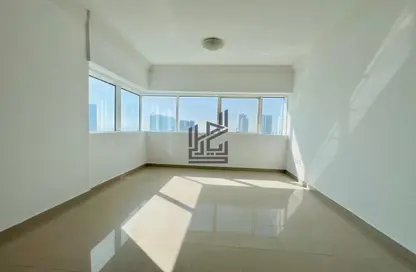 Apartment - 3 Bedrooms - 4 Bathrooms for rent in New Al Taawun Road - Al Taawun - Sharjah