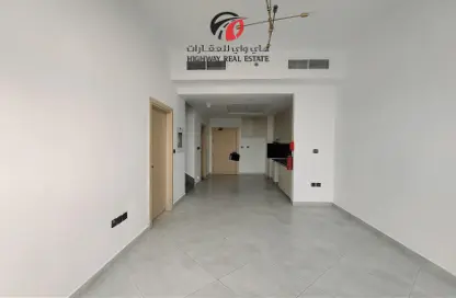 Apartment - 3 Bedrooms - 3 Bathrooms for rent in Binghatti Avenue - Al Jaddaf - Dubai