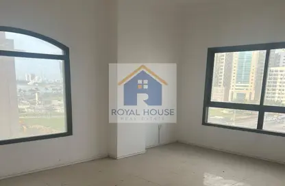 Apartment - 3 Bedrooms - 4 Bathrooms for sale in Al Majaz 2 - Al Majaz - Sharjah