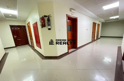 Apartment - 1 Bedroom - 2 Bathrooms for rent in Al Owais Building - Al Khan - Sharjah