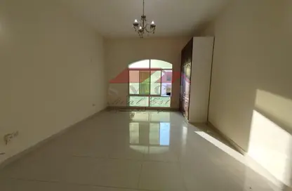 Apartment - 1 Bathroom for rent in Khalifa City A - Khalifa City - Abu Dhabi