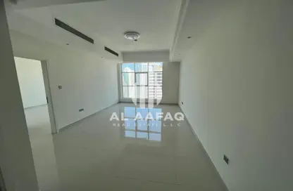 Apartment - 1 Bedroom - 2 Bathrooms for rent in Al Khan Lagoon - Al Khan - Sharjah