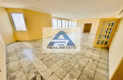 Apartment - 4 Bedrooms - 5 Bathrooms for rent in Al Khalidiya - Abu Dhabi