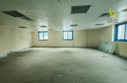 Office Space - Studio - 2 Bathrooms for rent in Hamdan Street - Abu Dhabi