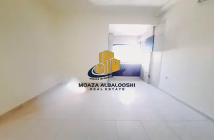 Apartment - 1 Bathroom for rent in Muwaileh Commercial - Sharjah