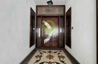 Villa - 4 Bedrooms - 5 Bathrooms for rent in Delma Street - Al Mushrif - Abu Dhabi