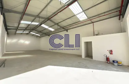 Warehouse - Studio - 1 Bathroom for rent in Al Noud - Al Ain