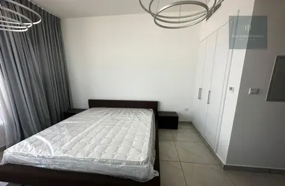 Apartment - 1 Bathroom for rent in The Square Tower - Jumeirah Village Circle - Dubai