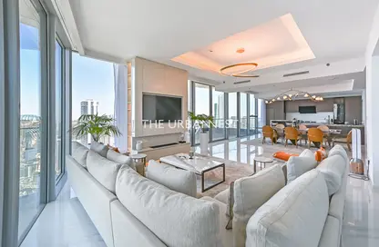 Duplex - 4 Bedrooms - 4 Bathrooms for rent in Stella Maris - Dubai Marina - Dubai