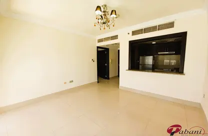 Apartment - 1 Bedroom - 2 Bathrooms for rent in Le Grand Chateau C - Le Grand Chateau - Jumeirah Village Circle - Dubai