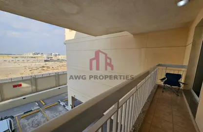 Apartment - 1 Bedroom - 1 Bathroom for rent in Mazaya 22 - Queue Point - Dubai Land - Dubai