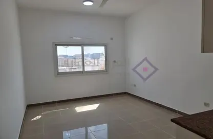 Apartment - 1 Bathroom for rent in Naif Road - Naif - Deira - Dubai