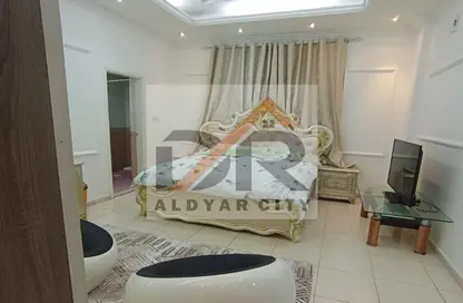 Apartment - 1 Bathroom for rent in Corniche Tower - Ajman Corniche Road - Ajman