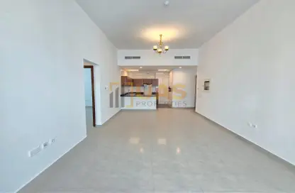 Apartment - 2 Bedrooms - 2 Bathrooms for rent in Jumeirah Garden City - Al Satwa - Dubai