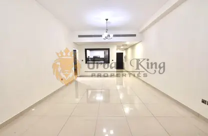 Apartment - 2 Bedrooms - 4 Bathrooms for rent in Emerald Jadaf 1 - Al Jaddaf - Dubai