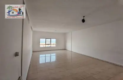 Apartment - 3 Bedrooms - 3 Bathrooms for rent in Corniche Tower - Ajman Corniche Road - Ajman