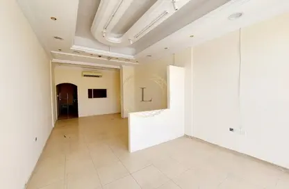 Shop - Studio - 1 Bathroom for rent in Al Sinaiya - Al Ain