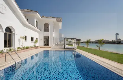 Villa - 5 Bedrooms - 6 Bathrooms for rent in Signature Villas Frond K - Signature Villas - Palm Jumeirah - Dubai