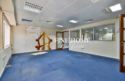 Empty Room image for: Office Space - Studio for rent in Burj Al Arab - Al Markaziyah - Abu Dhabi, Image 1