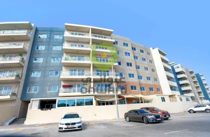 Apartment - 2 Bedrooms - 3 Bathrooms for sale in Tower 12 - Al Reef Downtown - Al Reef - Abu Dhabi