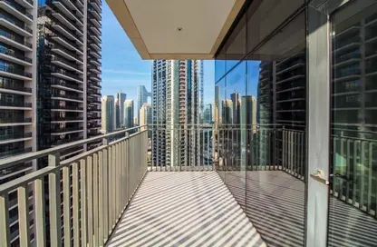 Apartment - 1 Bedroom - 2 Bathrooms for rent in Boulevard Crescent 2 - BLVD Crescent - Downtown Dubai - Dubai