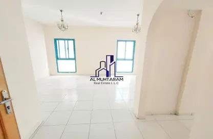 Apartment - 2 Bedrooms - 2 Bathrooms for rent in Qasimia 10 building - Al Mahatta - Al Qasimia - Sharjah