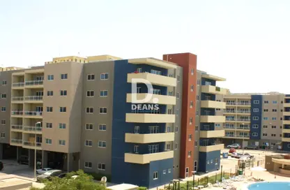 Apartment - 3 Bedrooms - 4 Bathrooms for sale in Tower 21 - Al Reef Downtown - Al Reef - Abu Dhabi