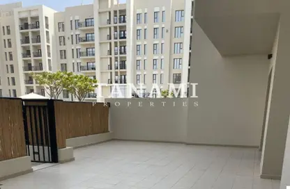 Apartment - 2 Bedrooms - 3 Bathrooms for sale in Hayat Boulevard-2B - Hayat Boulevard - Town Square - Dubai