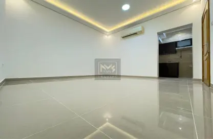 Apartment - 1 Bathroom for rent in Al Mushrif - Abu Dhabi