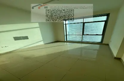 Apartment - 3 Bedrooms - 3 Bathrooms for rent in Corniche Tower - Ajman Corniche Road - Ajman