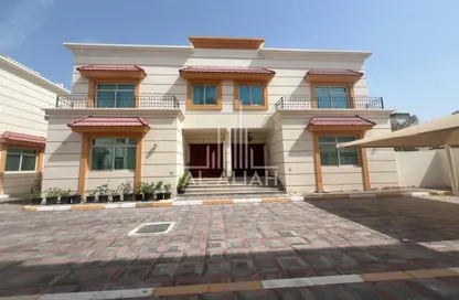 Villa - 4 Bedrooms - 5 Bathrooms for rent in Khalifa City A - Khalifa City - Abu Dhabi