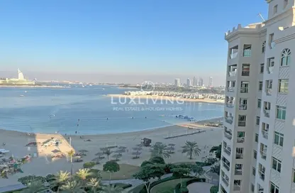 Apartment - 3 Bedrooms - 4 Bathrooms for rent in Al Das - Shoreline Apartments - Palm Jumeirah - Dubai