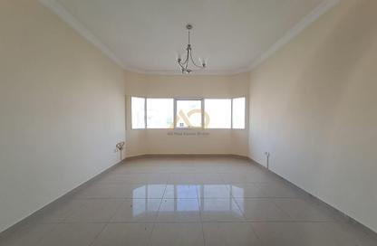 Apartment - 2 Bedrooms - 2 Bathrooms for rent in Al Hafeet Tower 8 - Al Nahda - Sharjah