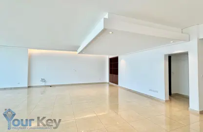 Apartment - 4 Bedrooms - 5 Bathrooms for rent in Al Bateen Plaza - Al Bateen - Abu Dhabi