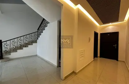 Apartment - 1 Bathroom for rent in Al Qubaisat - Al Mushrif - Abu Dhabi