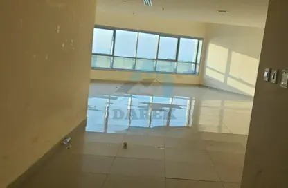 Apartment - 3 Bedrooms - 3 Bathrooms for rent in Cornish Tower - Al Rumaila - Ajman