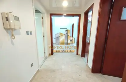 Apartment - 3 Bedrooms - 3 Bathrooms for rent in Dalma Residence - Hamdan Street - Abu Dhabi