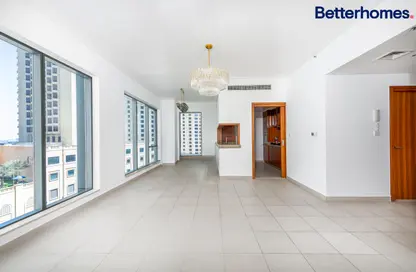 Apartment - 1 Bedroom - 1 Bathroom for rent in Shemara Tower - Marina Promenade - Dubai Marina - Dubai