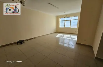 Apartment - 2 Bedrooms - 2 Bathrooms for rent in Palm Tower - Al Khan Lagoon - Al Khan - Sharjah