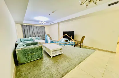 Apartment - 3 Bedrooms - 4 Bathrooms for rent in Al Jaddaf - Dubai