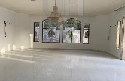 Villa for rent in Al Khaleej Al Arabi Street - Al Bateen - Abu Dhabi