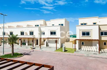 Villa - 4 Bedrooms - 5 Bathrooms for rent in Arabian Style - Al Reef Villas - Al Reef - Abu Dhabi