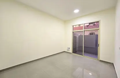 Apartment - 1 Bathroom for rent in Airport Road - Abu Dhabi