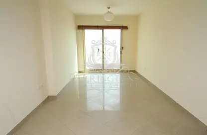 Apartment - 1 Bedroom - 1 Bathroom for rent in Icon Tower 1 - JLT Cluster M - Jumeirah Lake Towers - Dubai